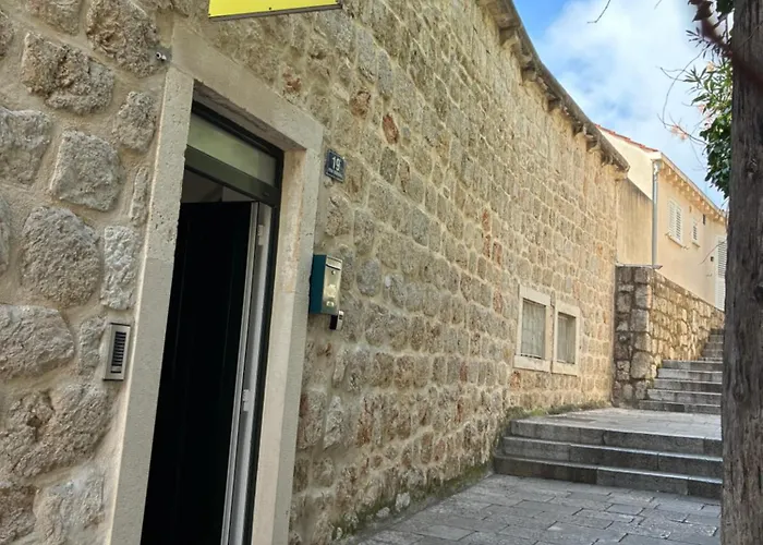 Appartement Libertas 3 *